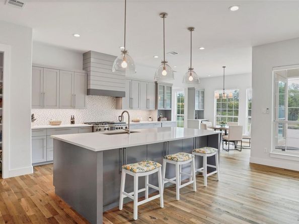 5409 Laguna Cliff LN, Austin TX 78734