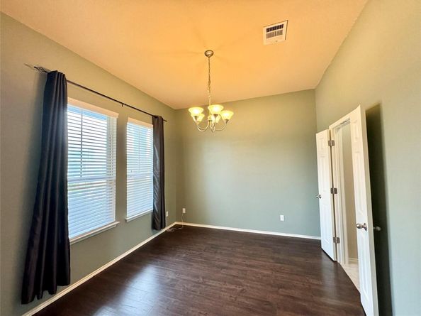316 Peggy DR, Liberty Hill TX 78642