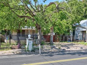 2909 E 5th ST, Austin TX 78702