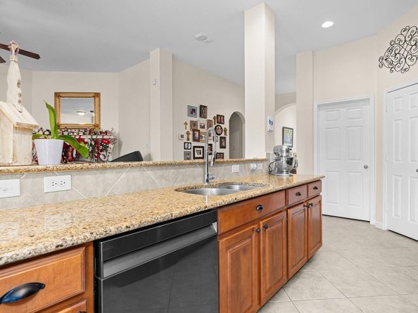 611 Westbury LN, Georgetown TX 78633