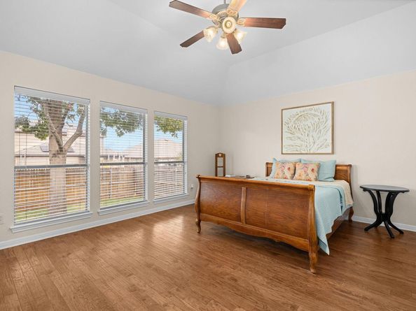 611 Westbury LN, Georgetown TX 78633