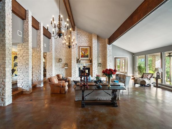 2924 Gabriel View DR, Georgetown TX 78628