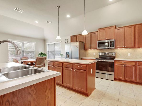 6709 Cromarty LN, Austin TX 78754