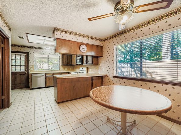11902 Millwright PKWY, Austin TX 78750
