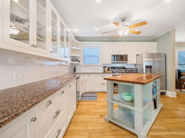 903 E 14th ST, Austin TX 78702