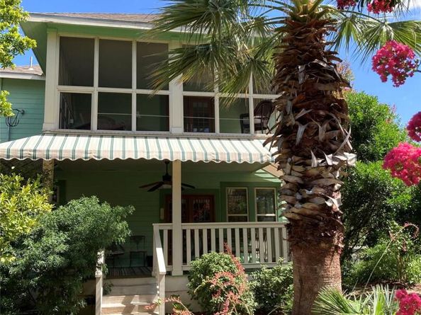 903 E 14th ST, Austin TX 78702