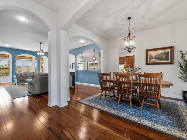 205 Bellagio DR, Lakeway TX 78734
