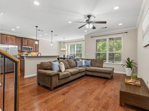 13400 Briarwick DR 1802, Austin TX 78729