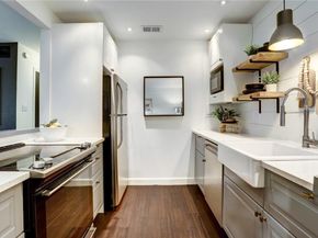 8210 Bent Tree RD 136, Austin TX 78759