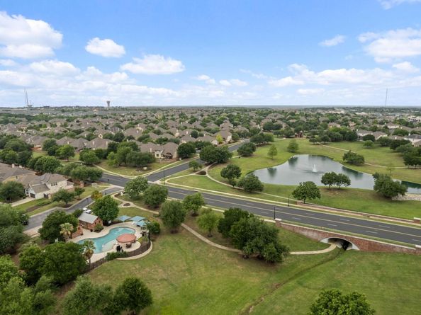 4498 Heritage Well LN, Round Rock TX 78665
