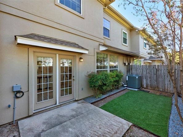 1101 E Parmer LN 305, Austin TX 78753