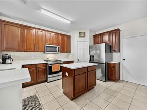 1101 E Parmer LN 305, Austin TX 78753