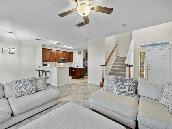 1101 E Parmer LN 305, Austin TX 78753