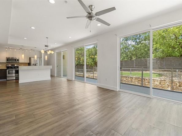 604 N Bluff DR 146, Austin TX 78745