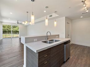604 N Bluff DR 146, Austin TX 78745