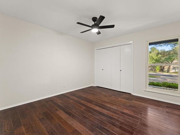 9109 Balcones Club DR, Austin TX 78750