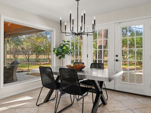 9109 Balcones Club DR, Austin TX 78750