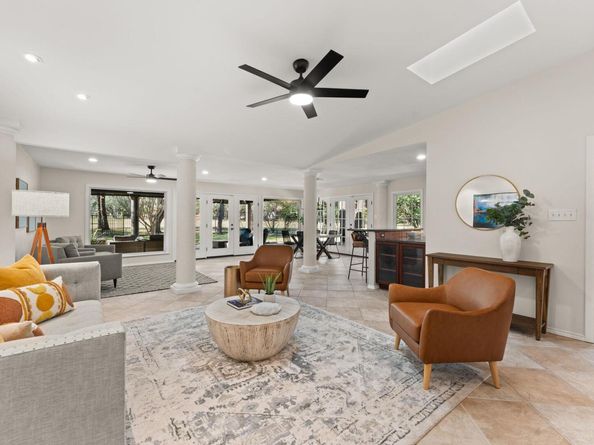 9109 Balcones Club DR, Austin TX 78750