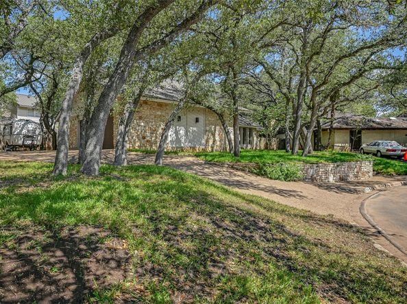 7704 Bramblewood CIR, Austin TX 78731