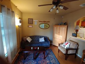 1110 Juniper ST, Austin TX 78702
