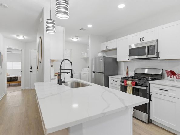 1708 E 17th ST, Austin TX 78702