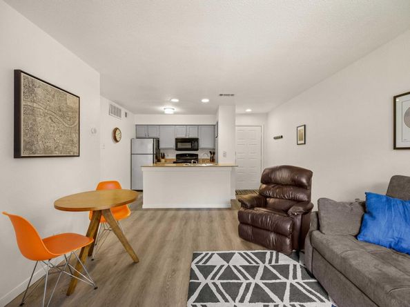 8888 Tallwood DR 2111, Austin TX 78759