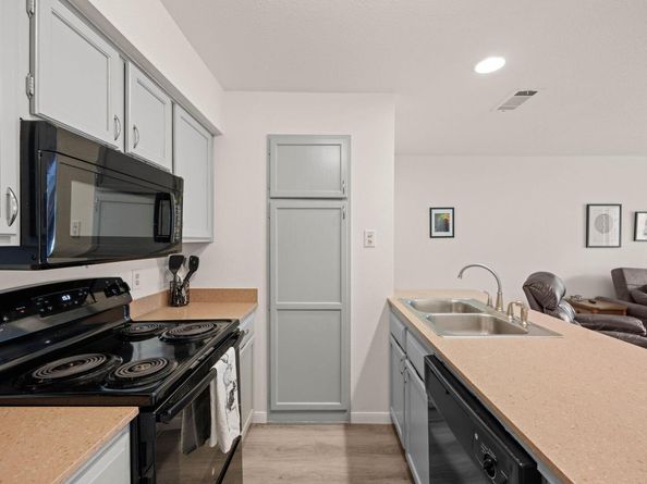 8888 Tallwood DR 2111, Austin TX 78759