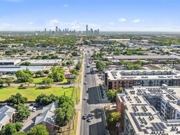 4315 S Congress Ave 327, Austin TX 78745