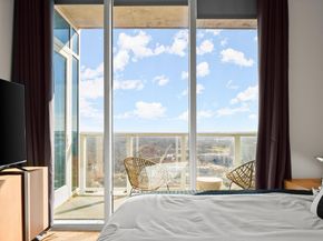 48 East Ave 2707, Austin TX 78701