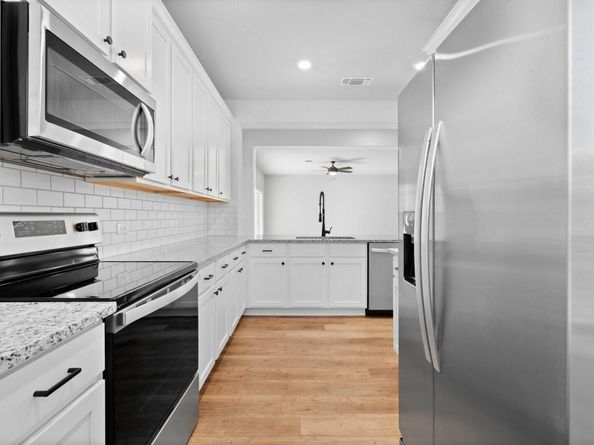 9317 Gladsome PATH, Manor TX 78653