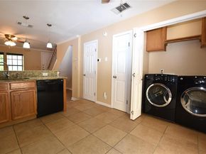 11404 Walnut Ridge DR 14, Austin TX 78753