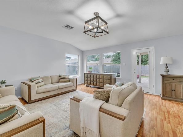 3313 Napa Valley BND, Leander TX 78641
