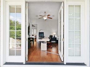 1004 E 13th ST A, Austin TX 78702