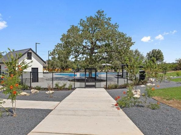 417 Eagle Canyon DR, Leander TX 78641