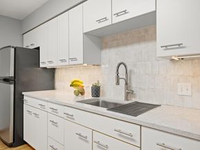 2621 W 49th ST, Austin TX 78731