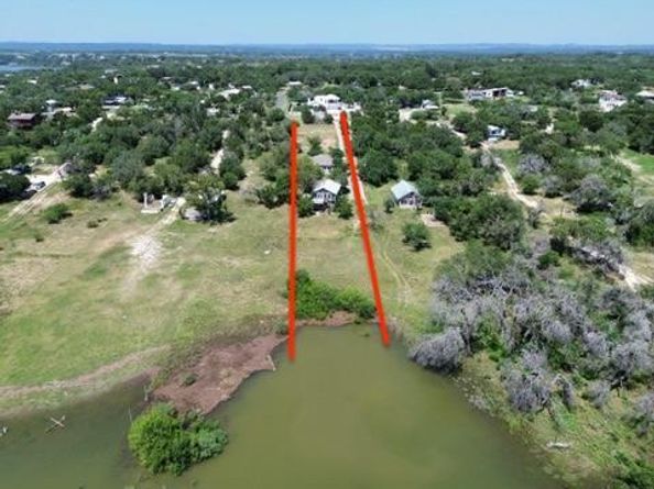 24909 Lake View DR, Spicewood TX 78669