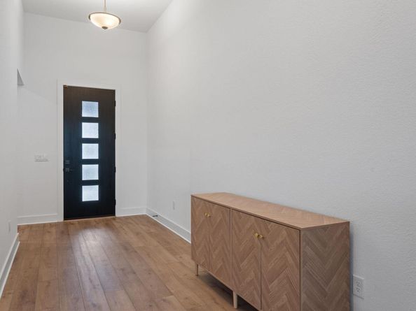 616 Hallwood DR, Liberty Hill TX 78642