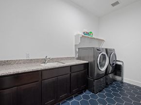 616 Hallwood DR, Liberty Hill TX 78642