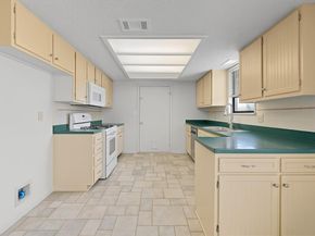 3904 Burr Oak LN, Austin TX 78727