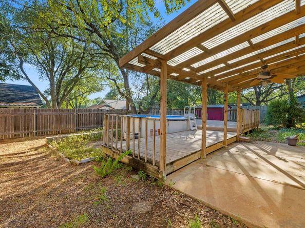 3904 Burr Oak LN, Austin TX 78727
