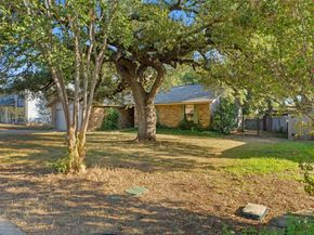 3904 Burr Oak LN, Austin TX 78727