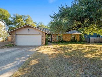 3904 Burr Oak LN