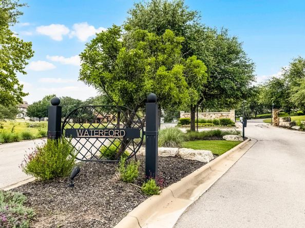 908 Watercliffe DR, Lago Vista TX 78645