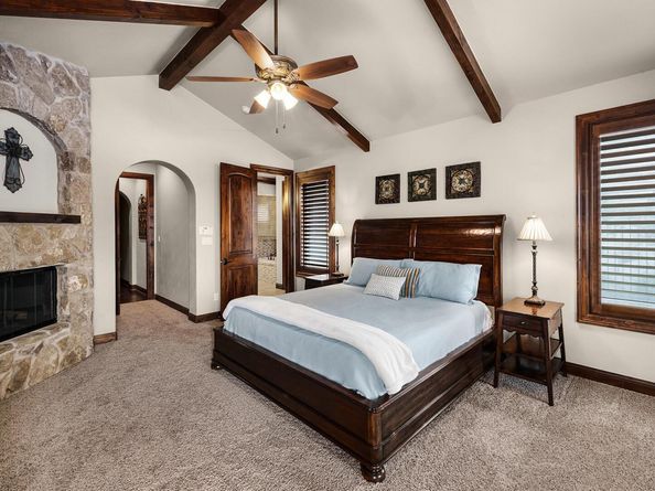 908 Watercliffe DR, Lago Vista TX 78645