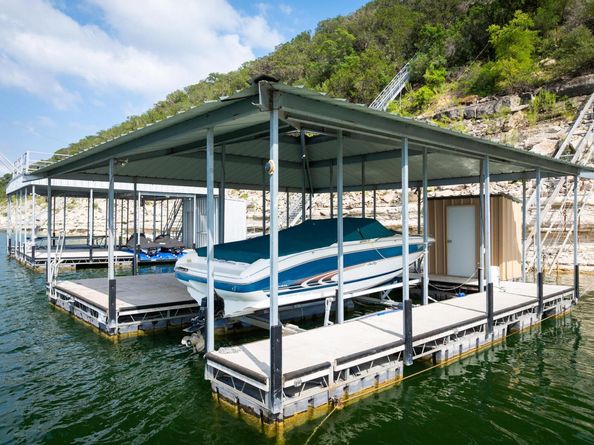 908 Watercliffe DR, Lago Vista TX 78645