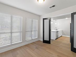 909 Reinli ST 101, Austin TX 78751