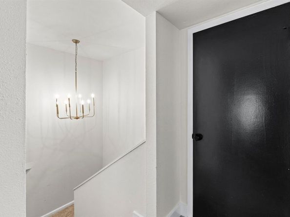 909 Reinli ST 101, Austin TX 78751