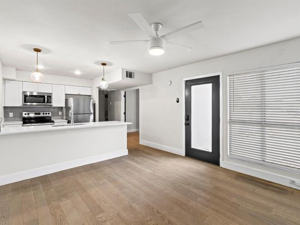 909 Reinli ST 101, Austin TX 78751