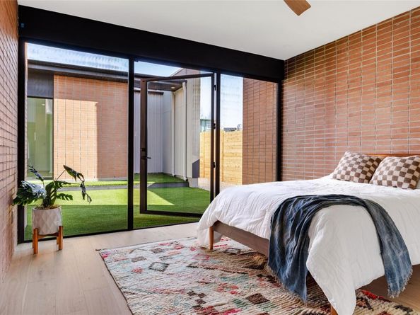 2112 Lawnmont Ave, Austin TX 78756