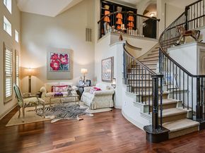 5821 Kempson DR, Austin TX 78735